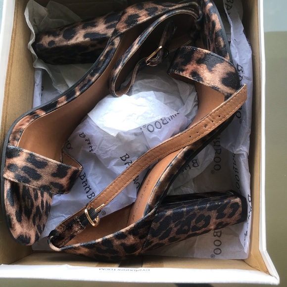 Leopard Print Sandals - Picture 5 of 5